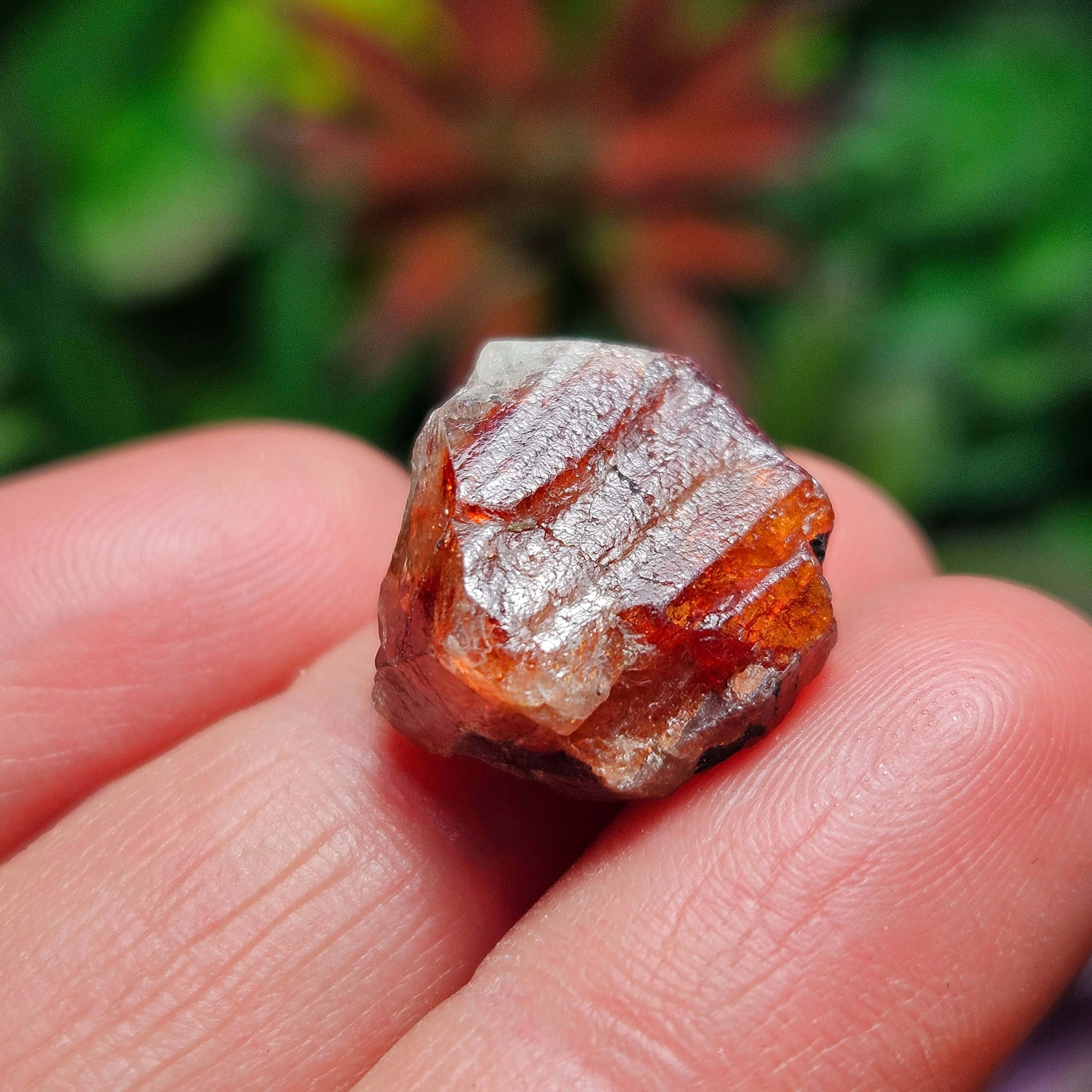 Zircon Crystal - Red Zircon - Zircon Stone - Zircon Specimen Zircon Crystal - Red Zircon - Zircon Stone - Zircon Specimen