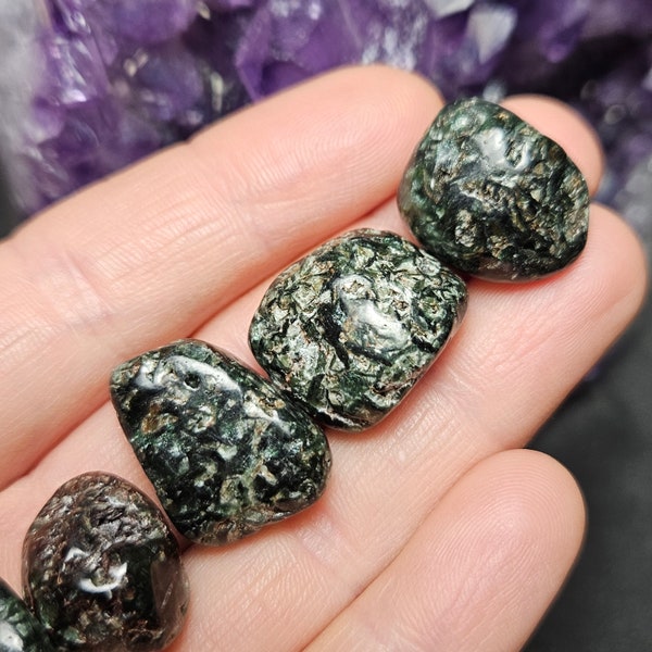 Black Seraphinite Crystal / Polished Seraphinite /  Seraphinite Stone / Serafina / Seraphinite Tumble / Seraphinite / Tumbled Seraphinite