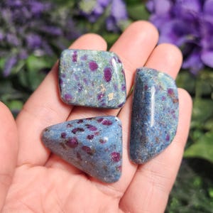 Ruby & Kyanite Crystal - UV Reactive - Red Ruby - Blue Kyanite - Ruby in Kyanite - Ruby Stone - Tumbled Ruby Kyanite - Kyanite Stone