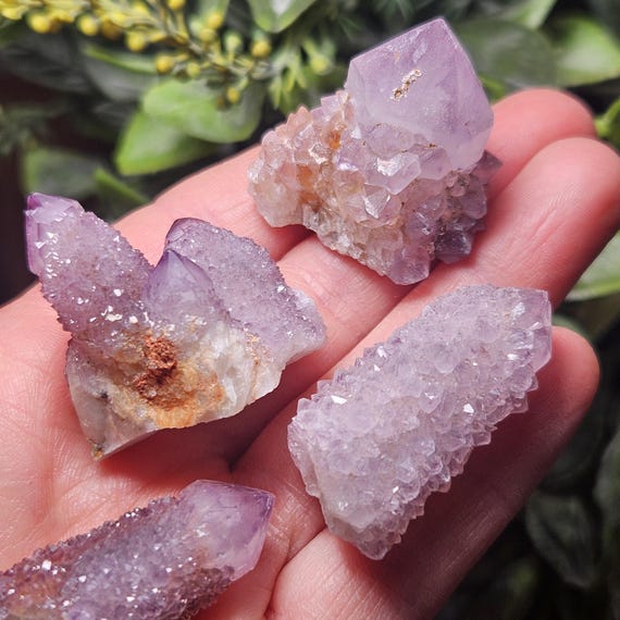 Amethyst-Kaktus-Quarz, rohes Quarz-Kristallmuster - Terminierter lila  Amethyst-Stein - Etsy.de
