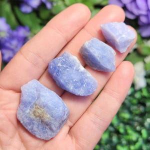 Lavender Hackmanite Crystal Specimen: UV Reactive Sodalite