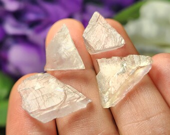 Spécimen de fluorite incolore de l'Illinois : grotte brute dans du cristal de roche