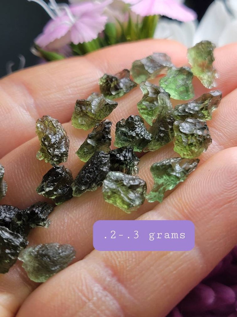 Genuine MOLDAVITE / Raw Moldavite / Moldavite Crystal / AUTHENTIC Moldavite / Moldavite Stone / Moldavite Chips / Moldavite / Real Moldavite image 8