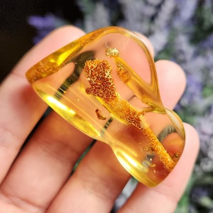 Amber with Bugs - 11g Amber - Amber Fossil - Amber Stone - Natural Amber - Amber with Insect - Amber with Inclusions - Amber Specimen