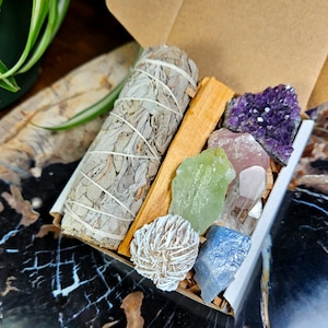 Crystal Healing Kit, Sage Smudge, Raw Crystals, Crystal Healing Stones, Crystal Healing Set, Crystal Gift Box, Healing Set, Crystal Gift
