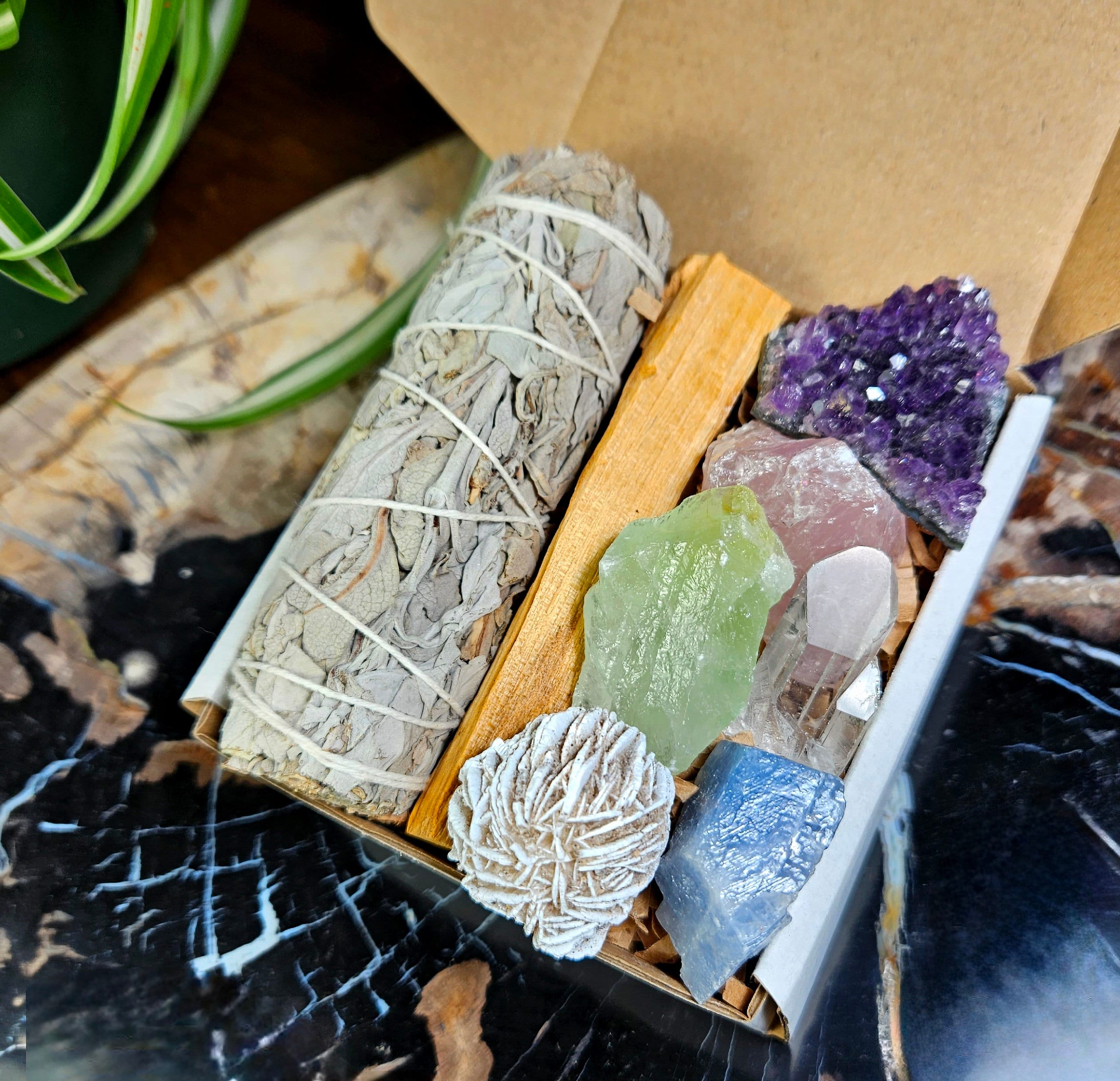 AtPerry's 16 Large Natural Healing Crystals Set in Wooden Box - Tumbled, Rough & Raw Crystals, Including Selenite Tower, Black Tourmaline, Amethyst, R