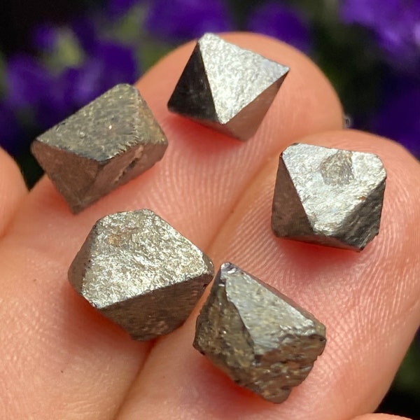 Set of 5 ~ Magnetite Crystals / Raw Magnetite / Terminated Magnetite / Rough Magnetite Stones / Magnetic Crystal / Natural Magnetite