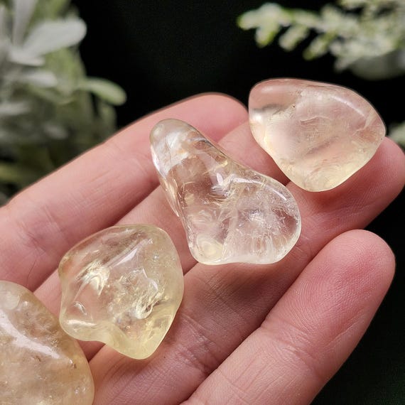 Champagne Citrine Tumbled Stone, Pale Yellow Quartz - Natural Citrine Crystal