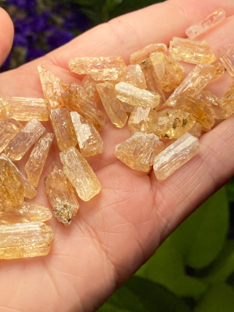 Golden Topaz Crystal / Imperial Topaz / Natural Topaz / Yellow image 4