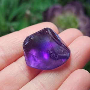 Violet Flame Amethyst / Zambian Amethyst / Tumbled Amethyst / Polished Amethyst / Amethyst Stone / Amethyst Crystal / Amethyst Tumbled