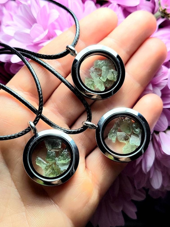 Etsy moldavite pendant hot sale