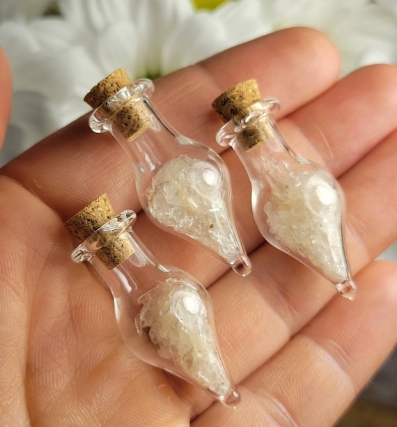 Lot de 9 mini bouteilles en verre avec cristaux et pierres