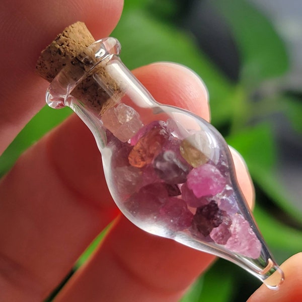 Spinel Crystal Jar / Raw Spinel / Red Spinel / Pink Spinel / Natural Spinel Crystal / Raw Spinel Crystal / Spinel Crystal / Purple Spinel