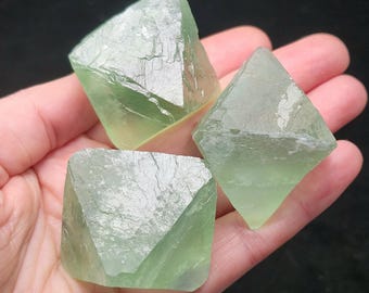Grüner Fluorit-Oktaederkristall - Roher Fluorit-Edelstein