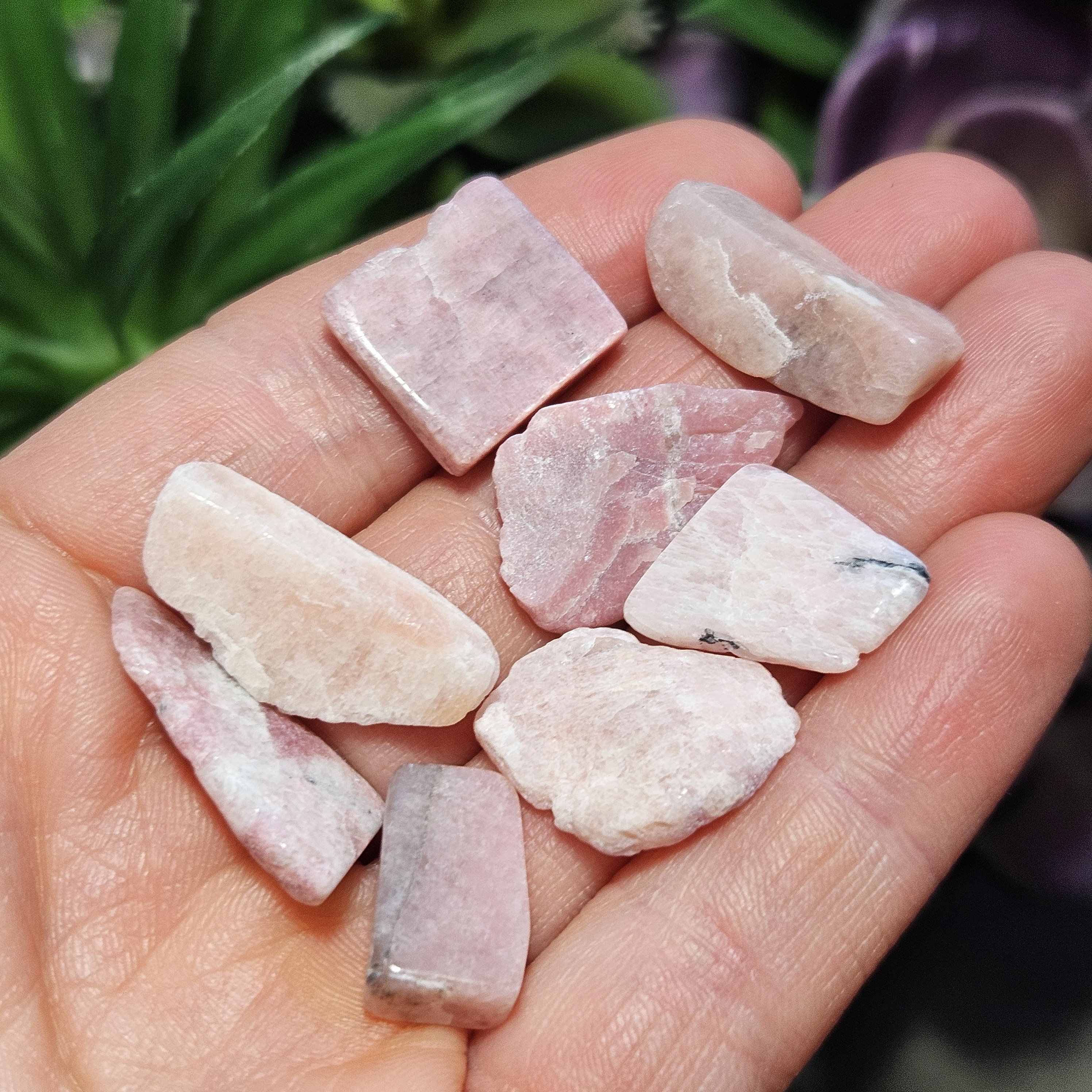 ピンクペタライト結晶標本：研磨されたペタライト結晶 - Etsy 日本