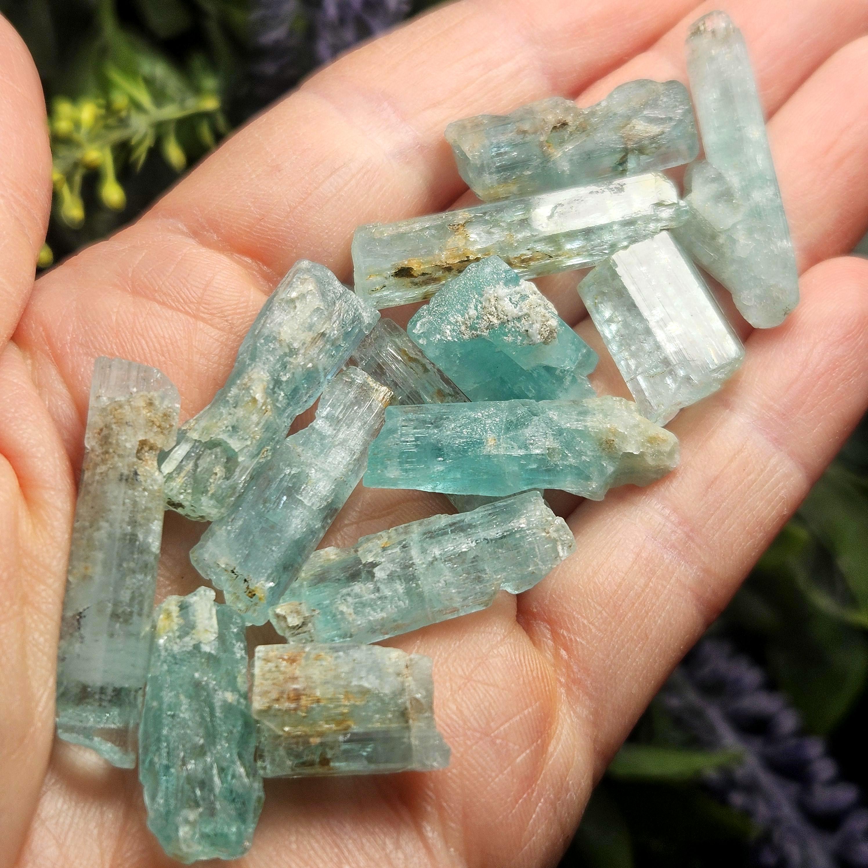 未加工アクアマリン結晶：ナイジェリア産ブルーアクアマリン、天然結晶
