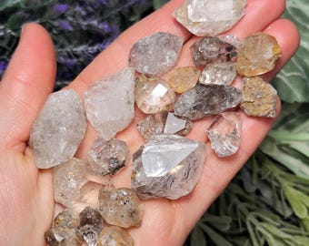 スカーレット・テンプル・ピンク・レムリアン・クォーツ・クラスター