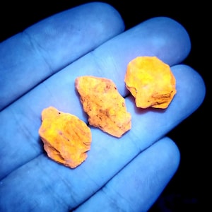 Afghanite UV Reactive Raw Crystal - Afghanite Stone Specimen - Fluorescent Sodalite image 1