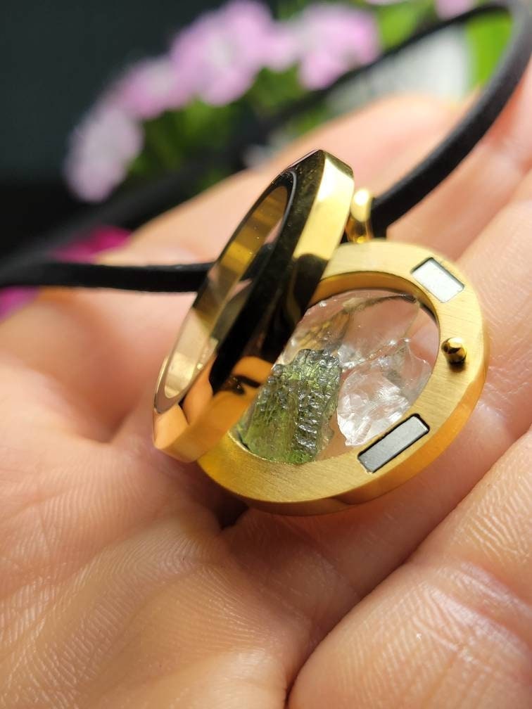 Gold Moldavite \u0026 Libyan Desert Glass 