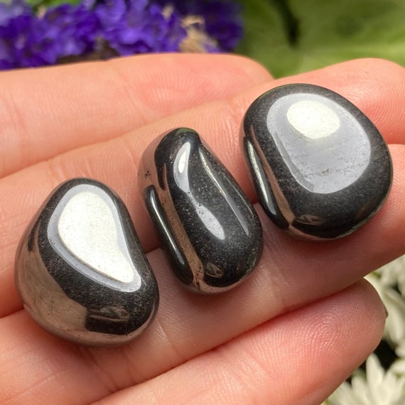 Hematite Crystal / Tumbled Hematite / Polished Hematite / Authentic Hematite  / Tumbled Stones / Hematite Stone / Natural Hematite Crystal 