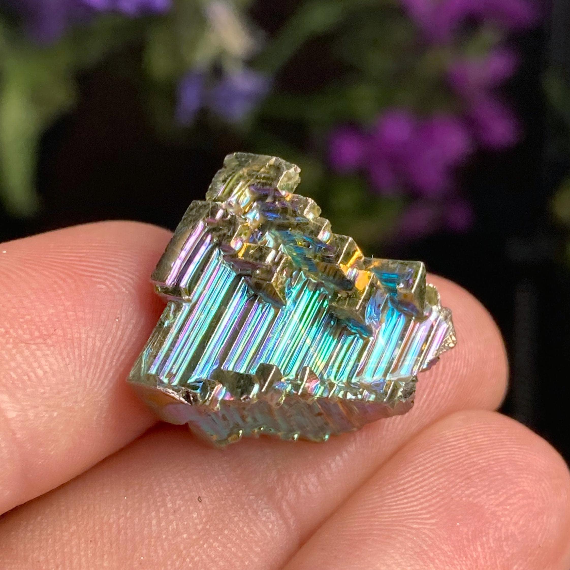 Amazon | 鉱物標本 ビスマス 人工結晶 虹色の金属迷宮 (約300g) | 岩石