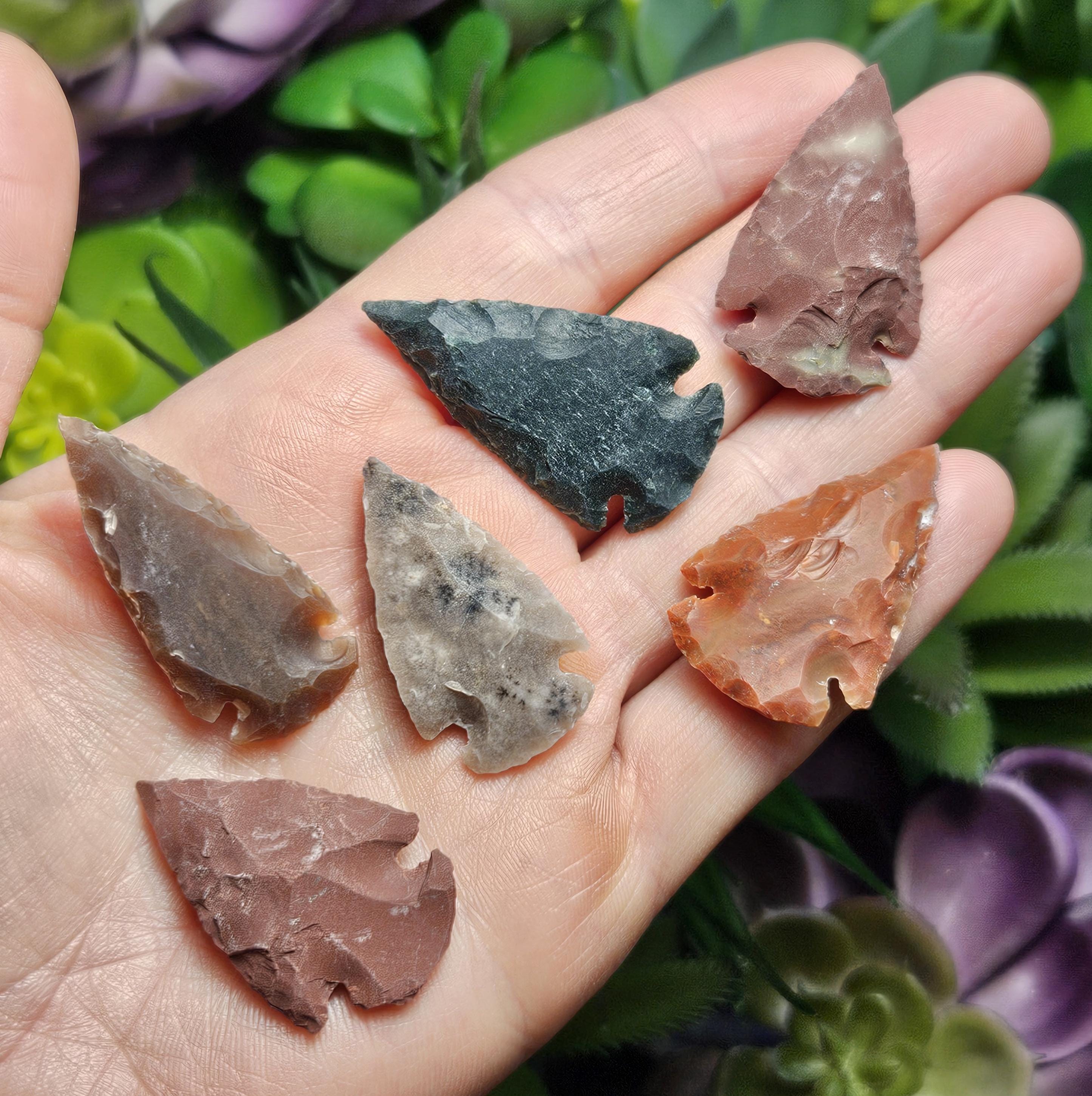 Stone Arrowhead Specimen: Jasper Stone Arrow Head (1"+)