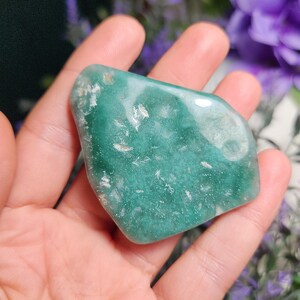 Chrome Chalcedony Crystal, Polished Slice - Green Mtorolite Crystal image 8