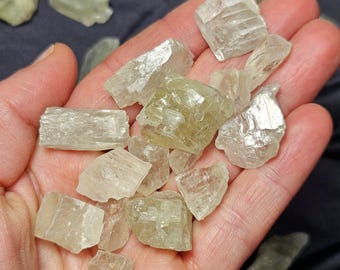 Hiddenite Crystal from Brazil (1-15g) - Green Hiddenite - Green Kunzite - Spodumene - Kunzite Crystal - Hiddenite Specimen