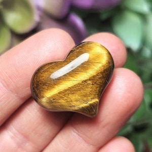 Polished Tigers Eye Heart: Crystal Carving