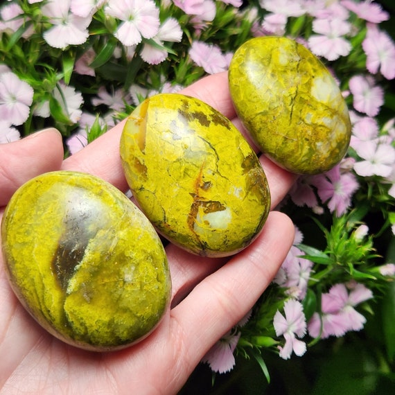 Green opal palm stone deals