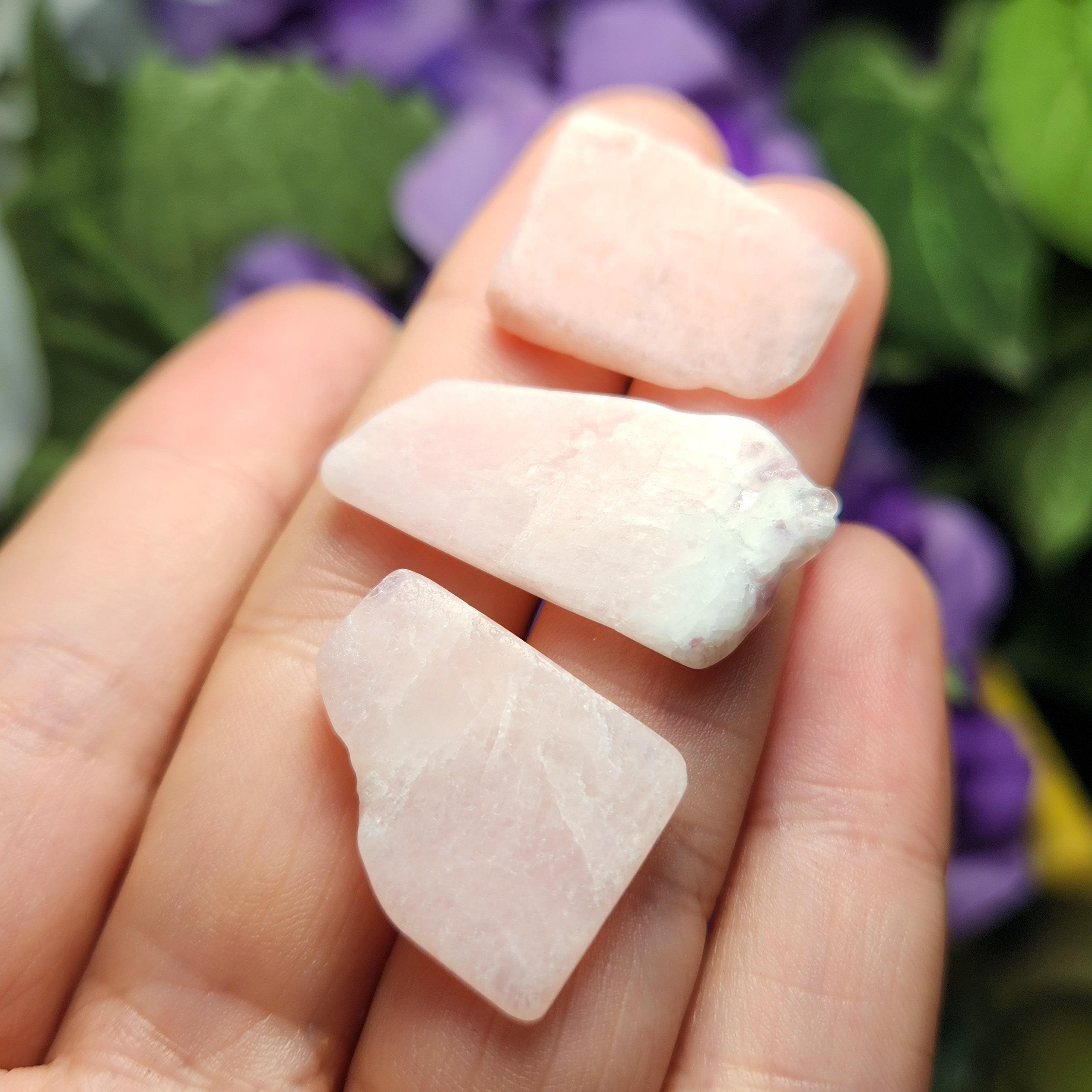 ピンクペタライト結晶標本：研磨されたペタライト結晶 - Etsy 日本