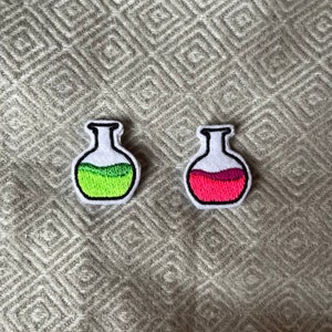 Potion Bottle Embroidered Pin | Multiple Colours | UV Reactive | Spooky Collection