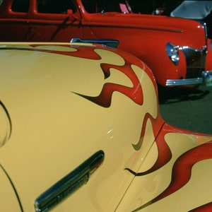55 Pontiac Chieftain Classic Pontiac Hearse Photo, 50s Car PHOTO, 50s hearse, Carporn, Coche fúnebre sobre amarillo. Fathers Day gift image 4