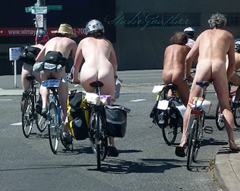 Butt Crack Beauties photo  Naked Bike Ride Portland, nude cyclists, Nudise en velo, soft Porn, Nude biker humor, Naked biking, Hippie porn