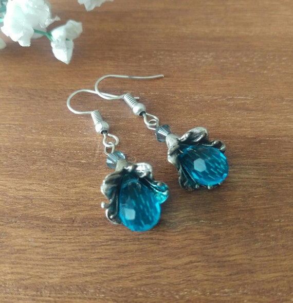 Handmade Blue Crystal Drop Earrings: Regencycore Style