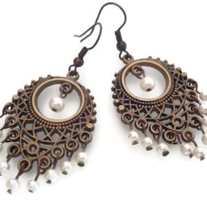 Pearl Earrings-Chandelier Earrings-Antique Gold Earrings
