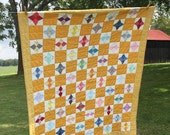 Hummingbird Quilt, Vintage Handmade, Machine Stitched Yellow Gold White Patchwork, Cottage Decorating 68 in x 80 in