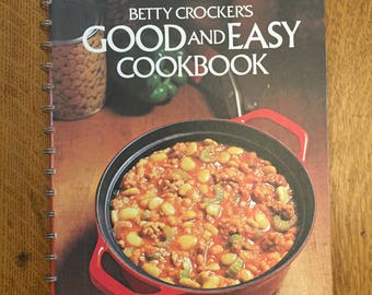 1971 Betty Crocker Good and Easy Cook Book, Vintage Hardback Spiral,  Retro Kitchen Food Illustrations