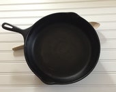 Large Cast Iron Skillet No 10, Vintage 11 3 4 inch diameter, Rustic Farmhouse Kitchen
