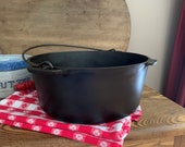 Wagner Ware Cast Iron ROUND ROASTER 1269 Sidney O, Large Antique Dutch Oven, 11 inches diameter x 4.5 inch deep