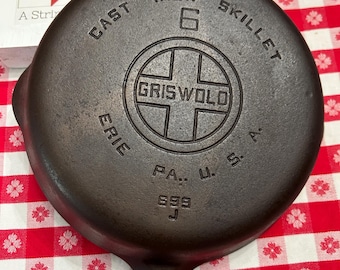 Vintage No. 6 Griswold Large Block Logo Cast Iron Skillet 699, Clean 9 inch Frying Pan