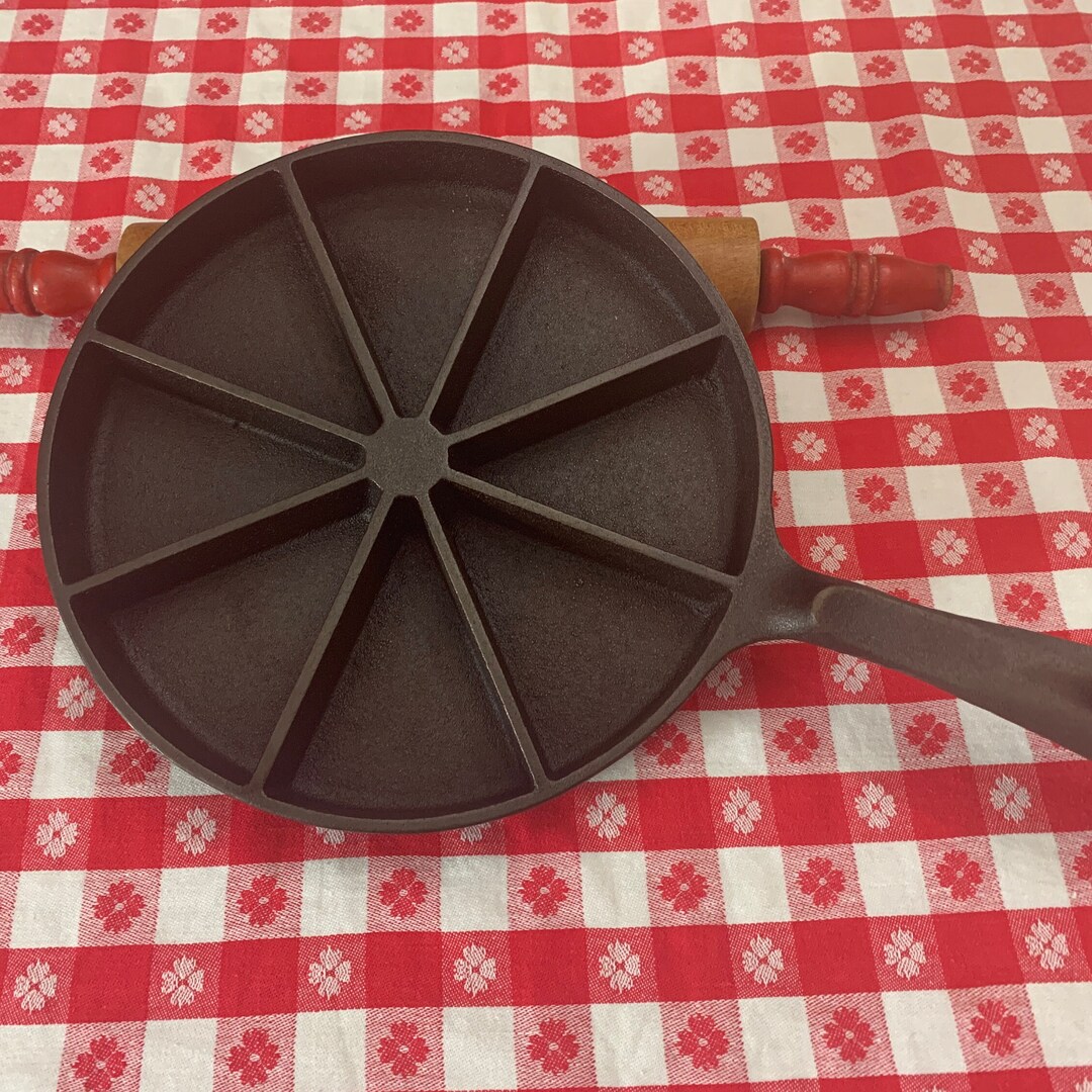 Cast Iron Cornbread Wedge Skillet Vintage Wagner 1891 Divided Etsy