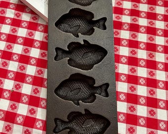 Vintage Lodge Cast Iron Fish Pan: 5 Cornbread Mold, Restored Clean Baking Gift