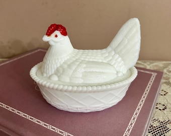 Vintage Westmoreland Hen on Nest, White Milk Glass Red Comb, 1950s Candy Trinket Dish