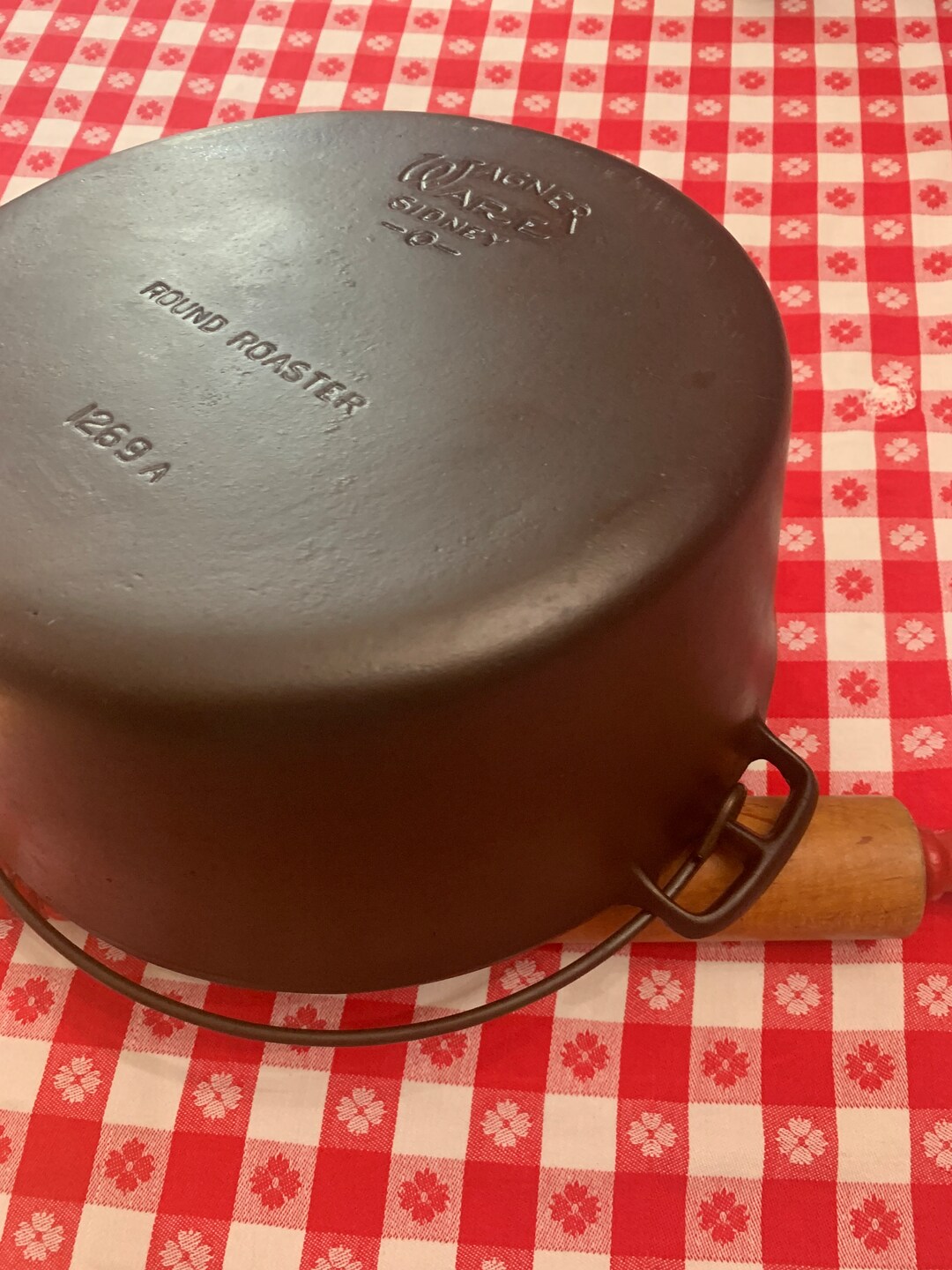 Wagner Ware Cast Iron ROUND ROASTER 1269 A Sidney O Large Etsy