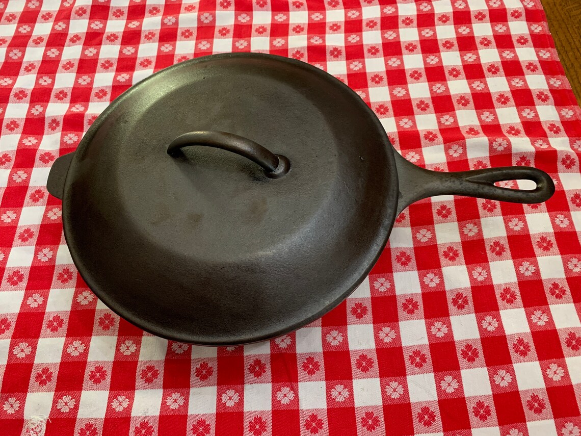Cast Iron Chicken Fryer with Basting Lid Vintage Lodge 8 CF Etsy