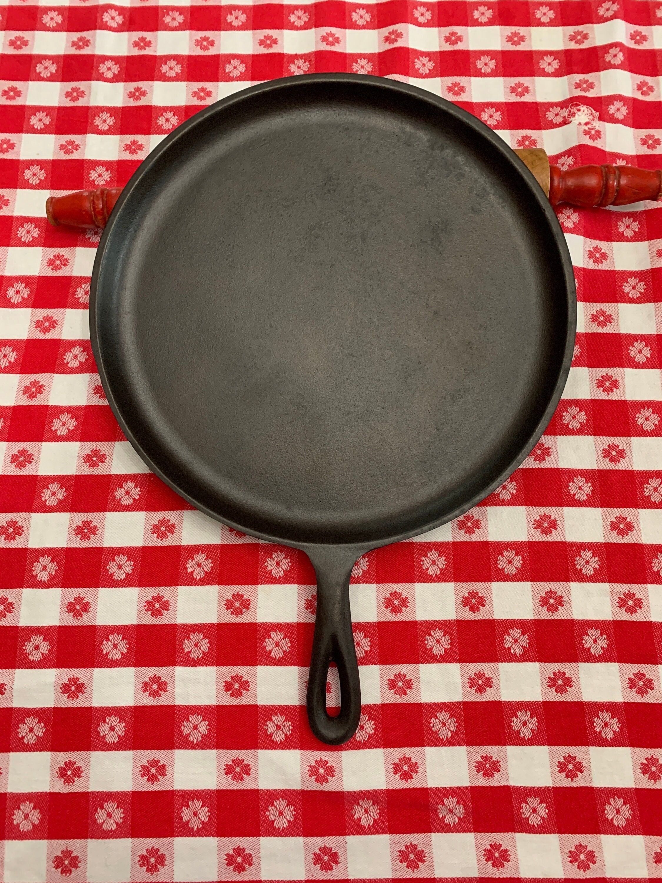 Cast Iron Reversible Grill Griddle Pan Hamburger Steak Stove Top