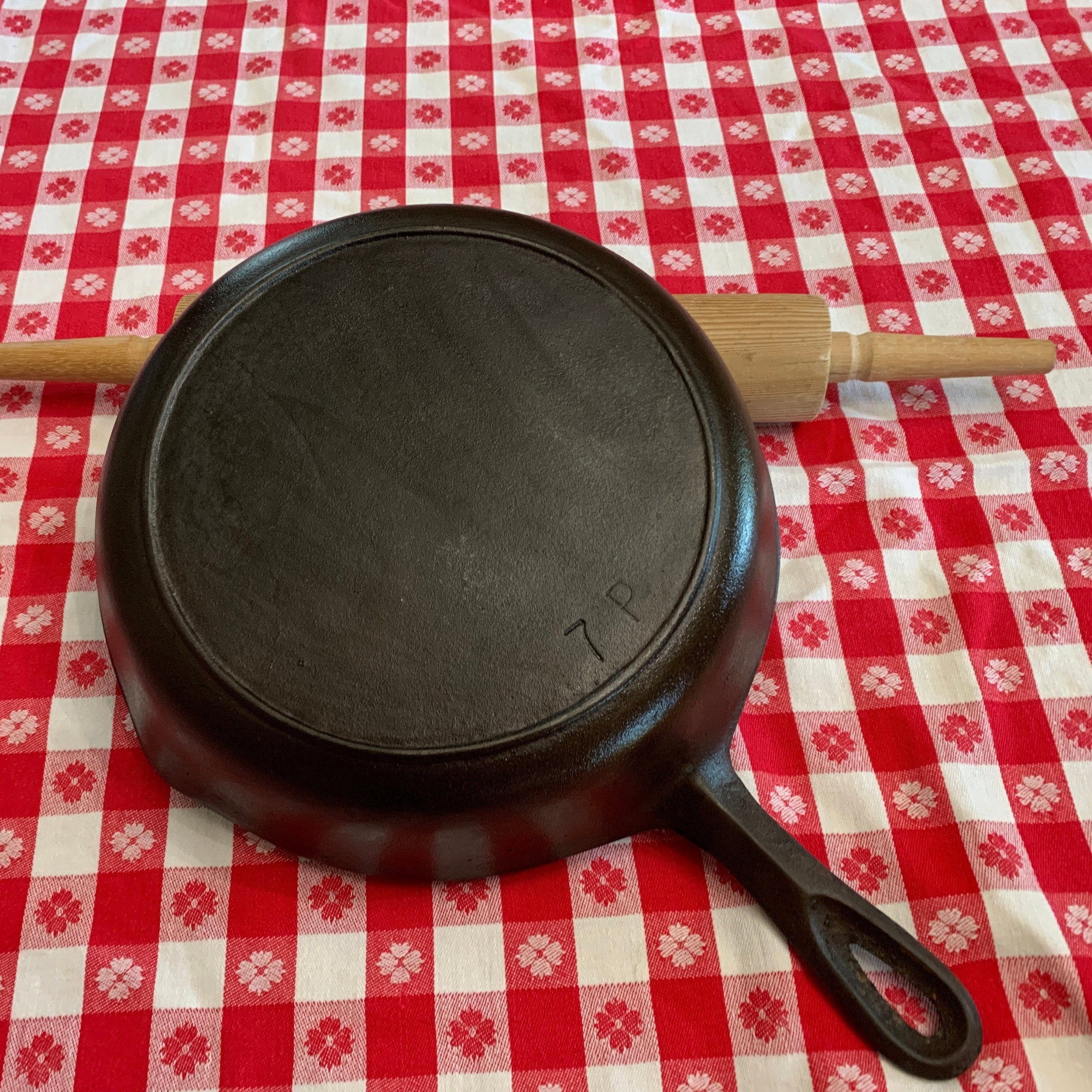 15.5 x 10.5 inch Seasoned Cast Iron Baking Pan Set