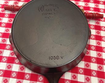 No. 8 Wagner Ware Cast Iron Skillet w Heat Ring Sidney O, Vintage Restored 10.25 inch Frying
