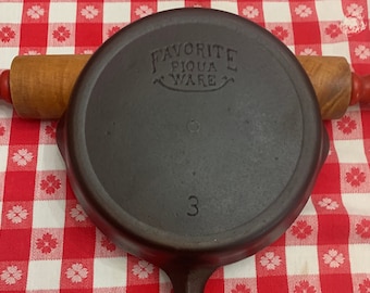 No. 3 Cast Iron Skillet FAVORITE PIQUA WARE Smiley Face Logo, Restored Small #3 Antique Frying Baking Pan, 6.75 inches diameter